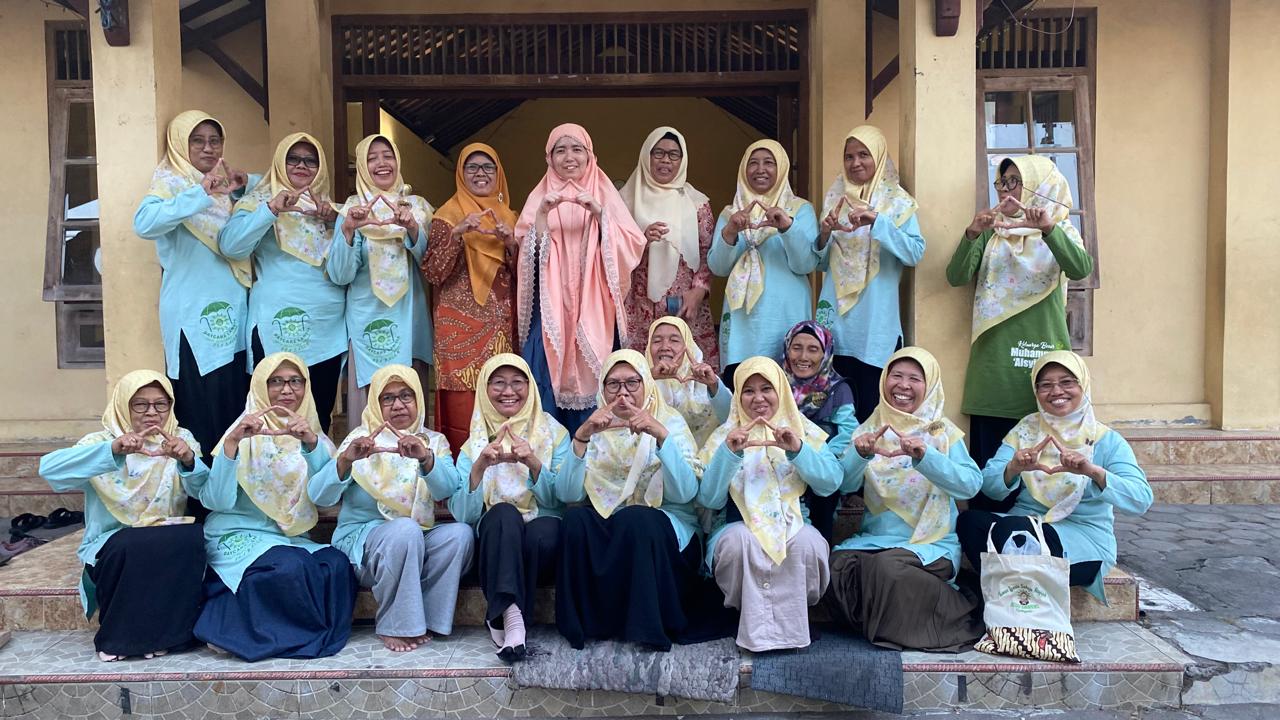 Mahasiswa Doktoral Jepang Tertarik Teliti Taman Lansia Sahaja Aisyiyah Basen