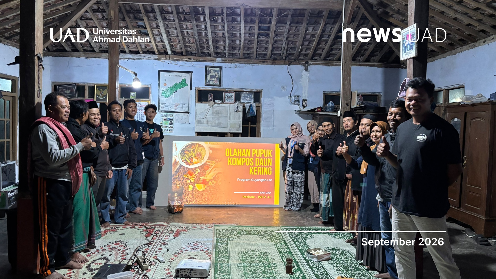 KKN UAD Manfaatkan Daun Kering untuk Pupuk Kompos
