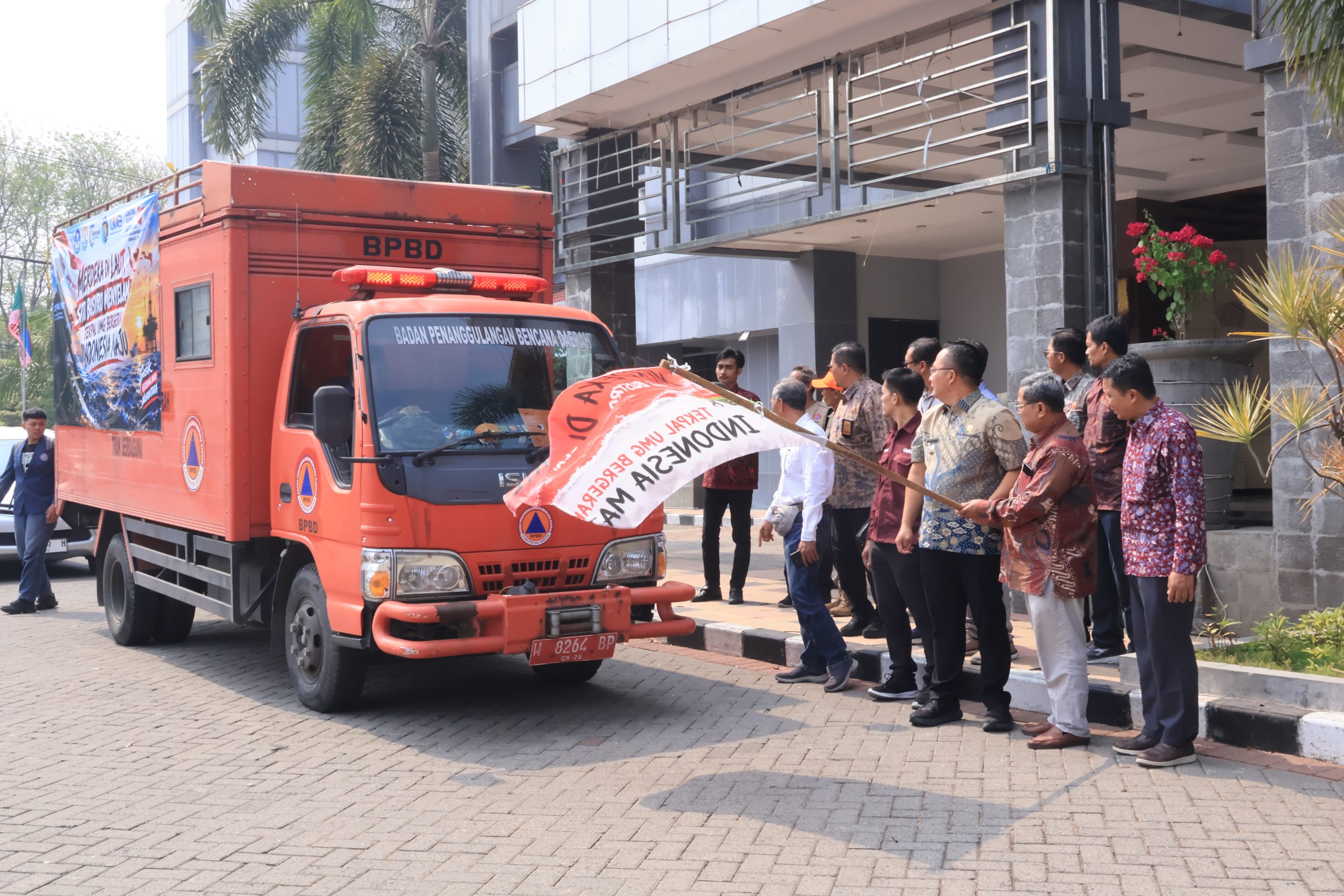 Dilepas Wakil Bupati dan Rektor, Tim Siti Busyro Bawa Nama Gresik dan UM Gresik ke KKI 2026