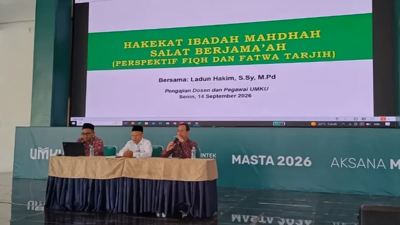 Pengajian Rutin UMKU: Mengupas Hakikat Salat Berjamaah Bersama Majelis Tarjih PDM Kudus