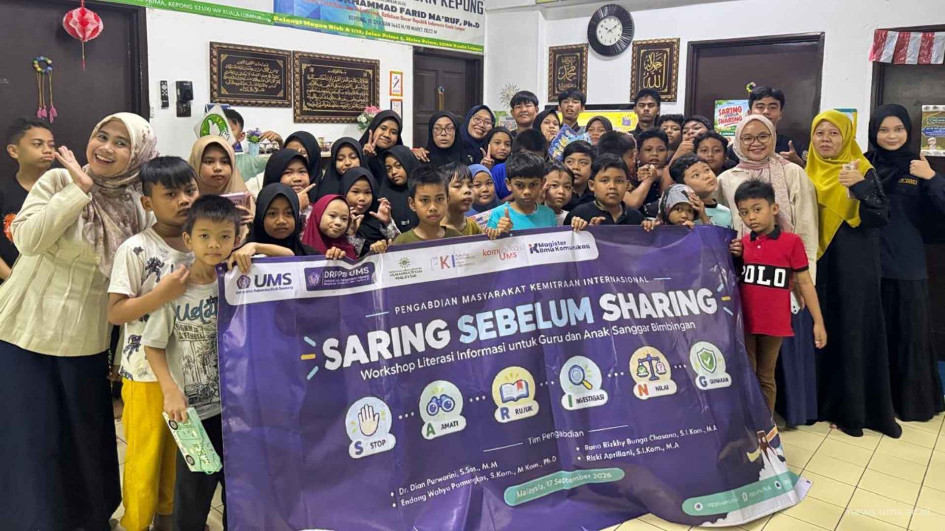 Dosen FKI UMS Perkuat Literasi Informasi Anak dan Guru di Sanggar Belajar Kepong Malaysia