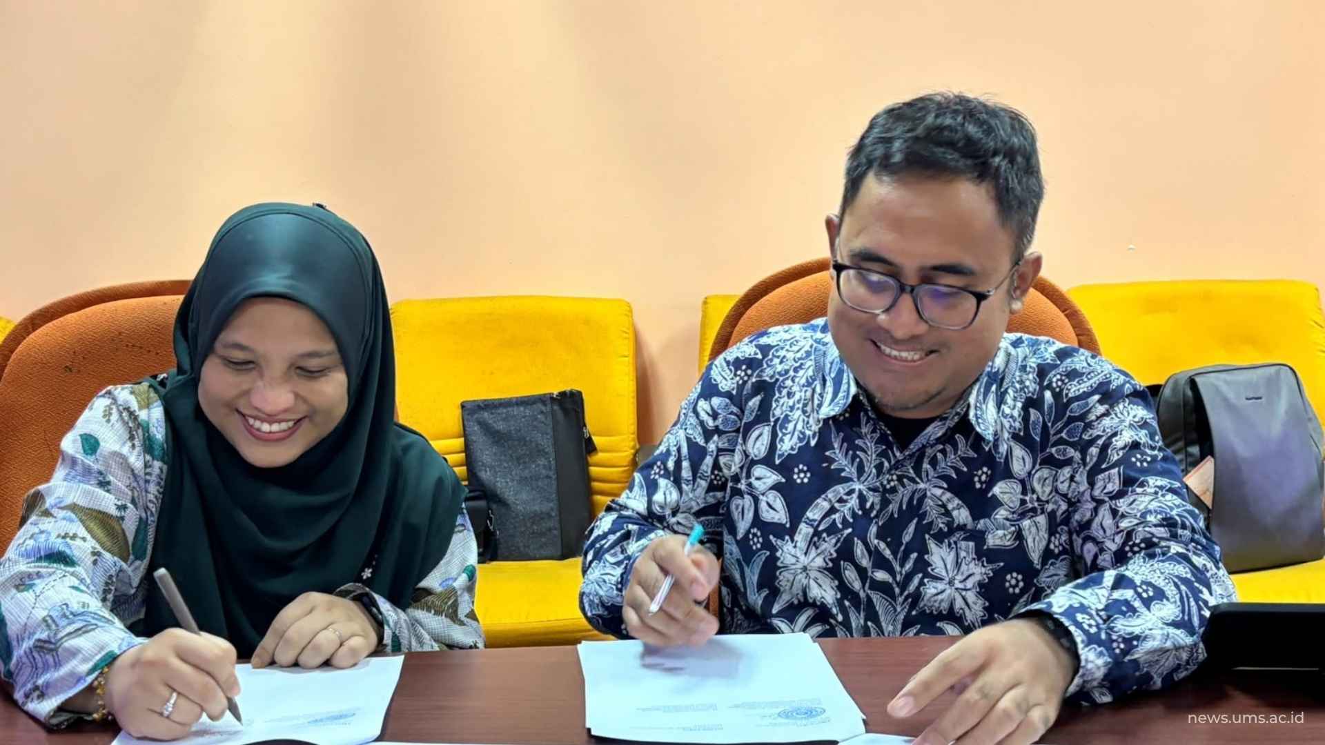 Penandatangan kerja sama antara Communication USIM dan Ilmu Komunikasi UMS