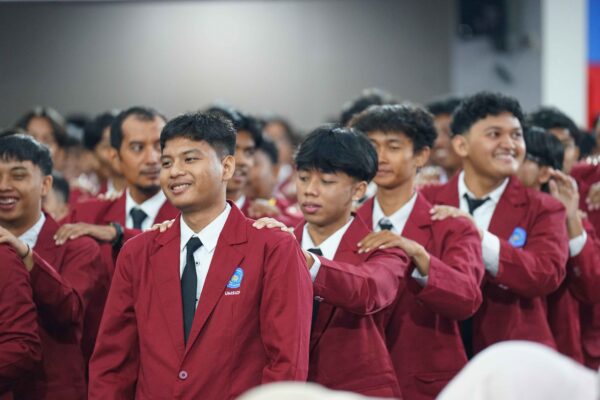 mahasiswa tidak boleh egosentris