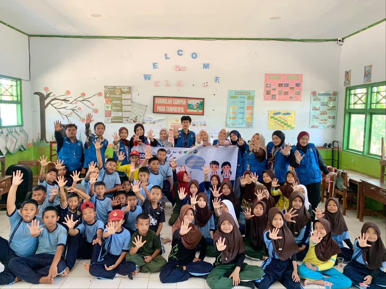 KKN-DIK Unismuh Edukasi Pelajar Sambueja Cegah Bullying dan Pergaulan Berisiko