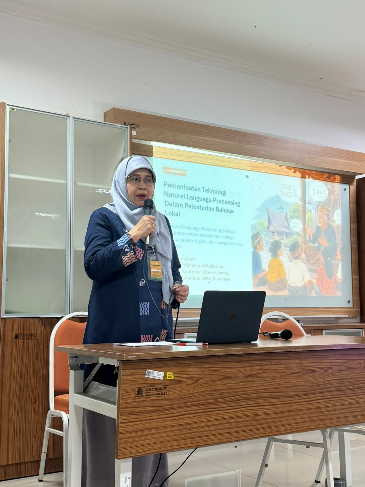 Guru Besar Unismuh Raih Tiga Penghargaan, Dorong Bahasa Daerah Masuk Ruang Digital